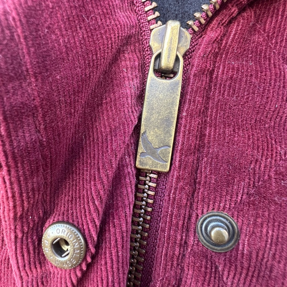 Eddie Bauer Wmns Quilted Jacket Burgundy Corduroy Trim Snap Front Outdoor Coat - Picture 4 of 6
